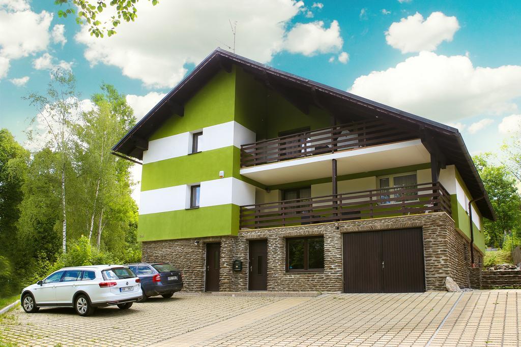 Apartmany Nad Rybnikem Zelezna Ruda Exterior photo