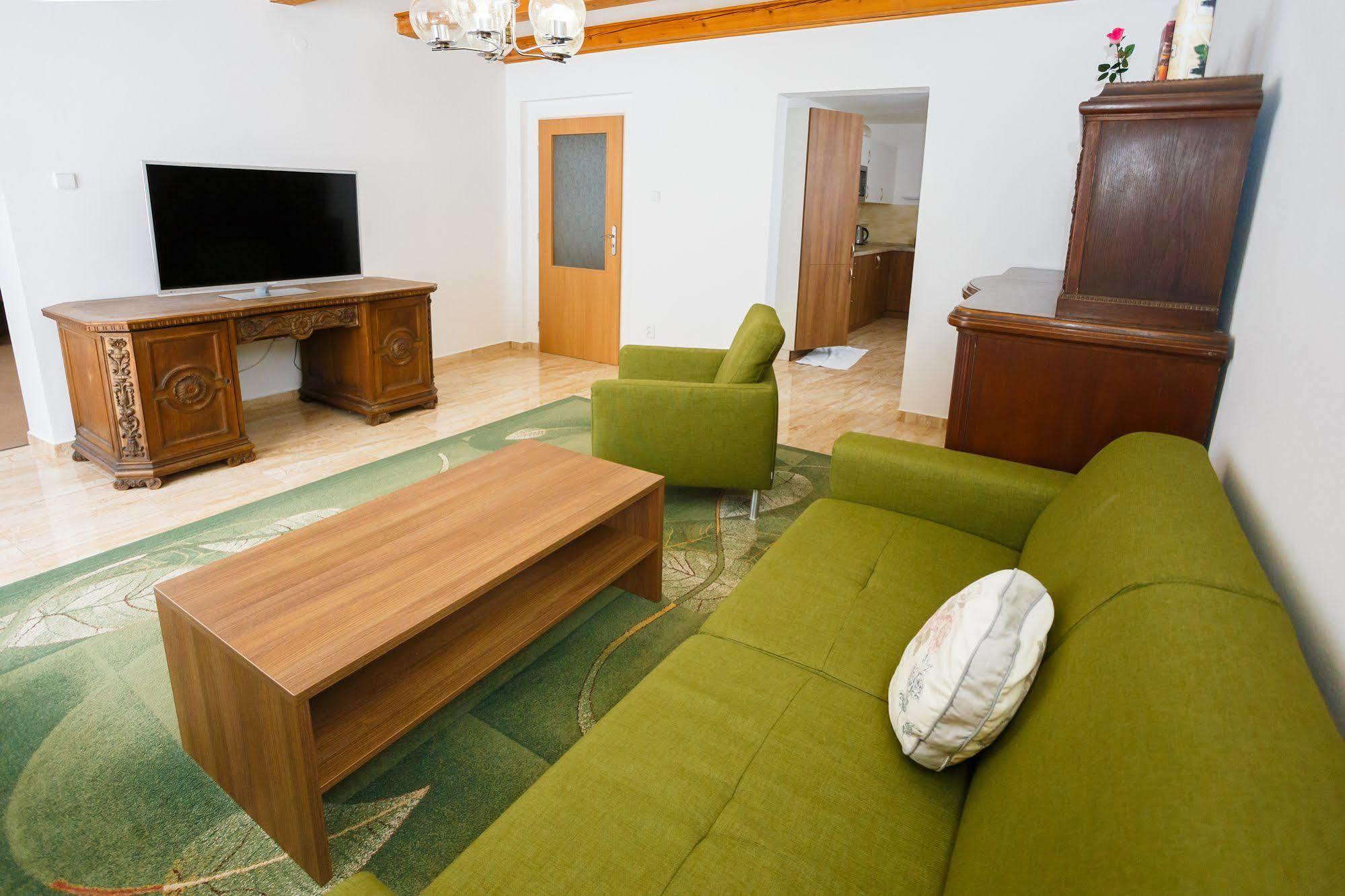 Apartmany Nad Rybnikem Zelezna Ruda Exterior photo